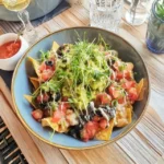 Deliziosi Nachos con Guacamole Cremoso e Salsa Fresca