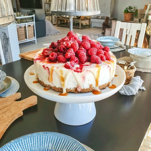 Cheesecake ai Lamponi Deliziosamente Facile Senza Cottura