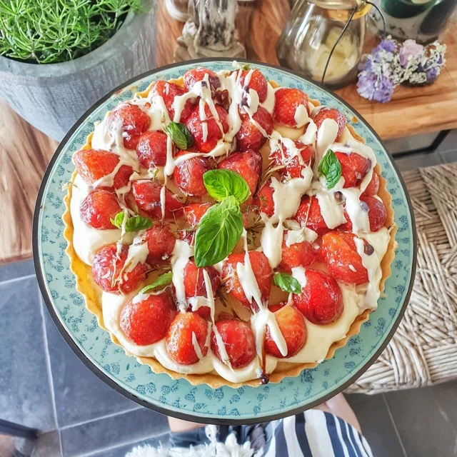 Crostata di Fragole e Crema Pasticcera
