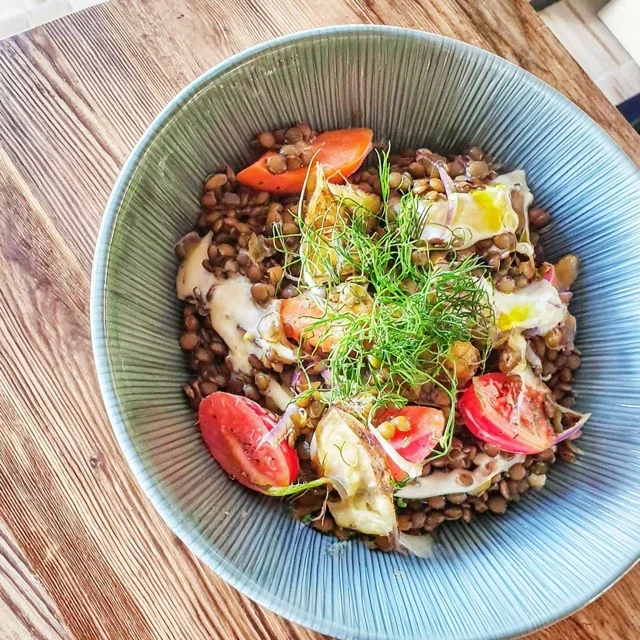 Insalata di Lenticchie Verdi con Carote Novelle e Cumino, Ricetta Gustosa e Nutriente
