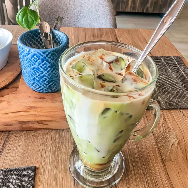 Latte Matcha Freddo al Latte di Cocco