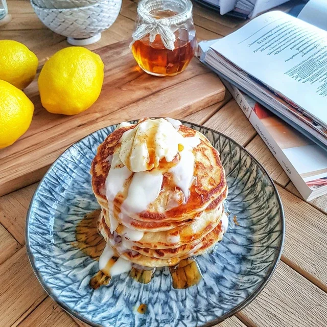 Pancake alla Ricotta e Limone, La Ricetta Perfetta per una Colazione Leggera