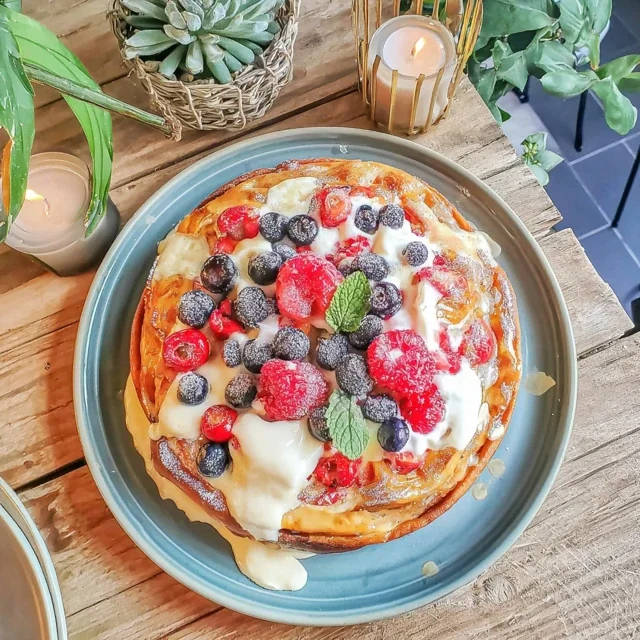 Ricetta Autentica di Tarte Nordique alle Bacche e Crema Fresca
