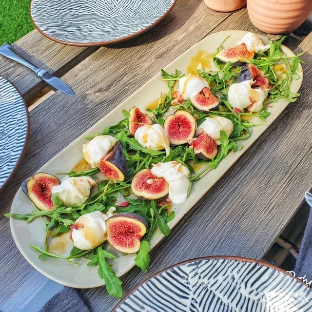 Ricetta Golosa di Plateau Apéro con Fichi, Burrata e Rucola