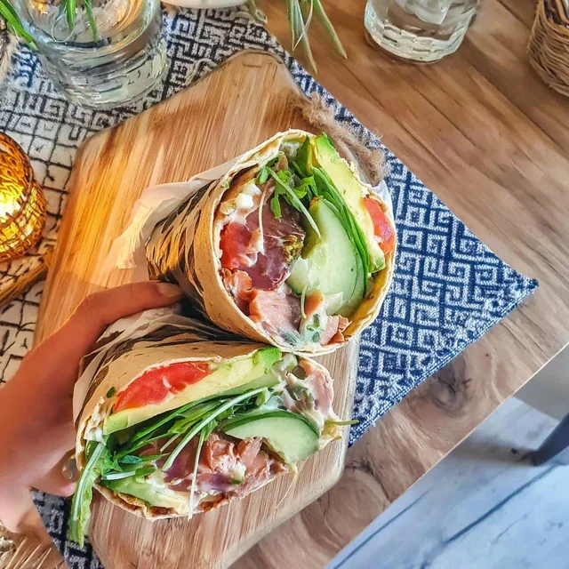 Wrap Leggero con Tonno, Avocado e Cetriolo